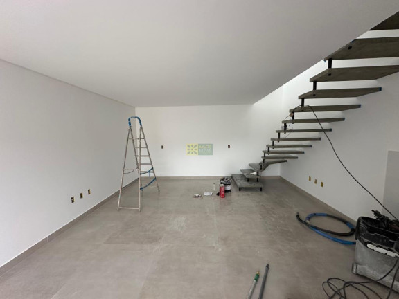 Imagem Sobrado com 2 Quartos à Venda, 80 m² em Zimbros - Bombinhas Imagem Sobrado com 2 Quartos à Venda, 80 m² em Zimbros - Bombinhas