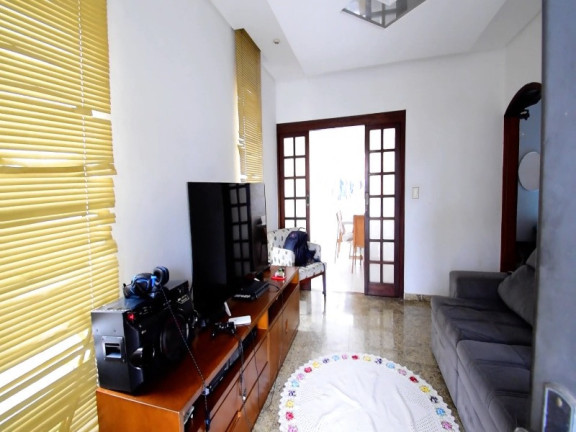 Casa com 5 Quartos à Venda, 280 m² em Planalto Paulista - São Paulo