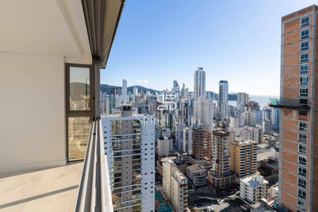 Imagem Apartamento com 4 Quartos à Venda, 167 m² em 2 Quadra Centro - Balneário Camboriú