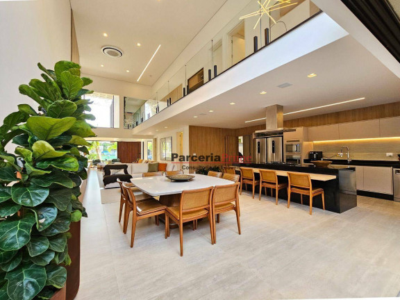 Imagem Casa com 6 Quartos à Venda, 563 m² em Riviera Módulo 17 - Bertioga Imagem Casa com 6 Quartos à Venda, 563 m² em Riviera Módulo 17 - Bertioga