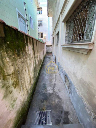 Imagem Casa com 5 Quartos à Venda, 225 m² em Aparecida - Santos