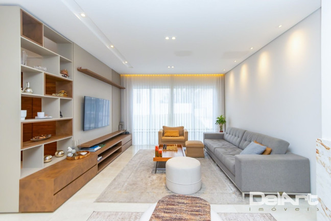 Imagem Casa com 3 Quartos à Venda, 398 m² em Uberaba - Curitiba Imagem Casa com 3 Quartos à Venda, 398 m² em Uberaba - Curitiba