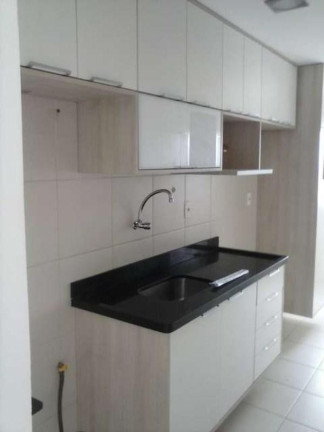 Imagem Apartamento com 3 Quartos à Venda, 75 m² em Estrada Do Coco - Lauro De Freitas Imagem Apartamento com 3 Quartos à Venda, 75 m² em Estrada Do Coco - Lauro De Freitas
