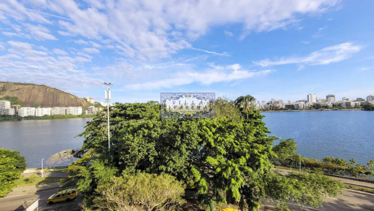 Imagem Apartamento com 4 Quartos à Venda, 220 m² em Lagoa - Rio De Janeiro Imagem Apartamento com 4 Quartos à Venda, 220 m² em Lagoa - Rio De Janeiro