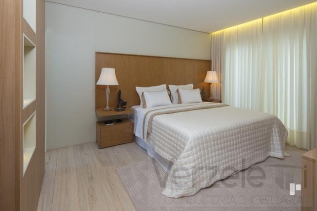 Imagem Apartamento com 4 Quartos à Venda, 238 m² em Centro - Balneário Camboriú Imagem Apartamento com 4 Quartos à Venda, 238 m² em Centro - Balneário Camboriú