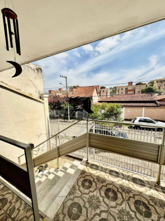Imagem Casa com 4 Quartos à Venda, 248 m² em Alípio De Melo - Belo Horizonte Imagem Casa com 4 Quartos à Venda, 248 m² em Alípio De Melo - Belo Horizonte