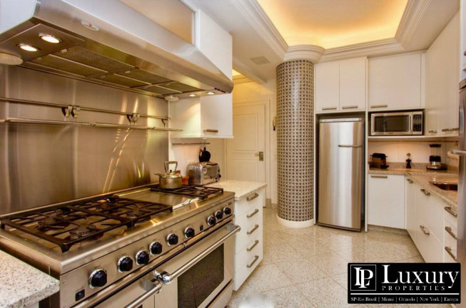 Apartamento com 4 Quartos à Venda, 420 m² em Cerqueira César - São Paulo