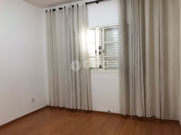 Imagem Imóvel com 4 Quartos à Venda ou Locação, em Jardim Parati - Marília Imagem Imóvel com 4 Quartos à Venda ou Locação, em Jardim Parati - Marília