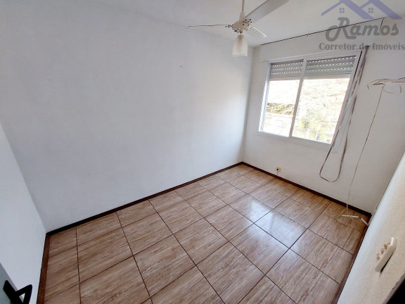 Imagem Imóvel com 2 Quartos à Venda, 46 m² em Cristal - Porto Alegre Imagem Imóvel com 2 Quartos à Venda, 46 m² em Cristal - Porto Alegre