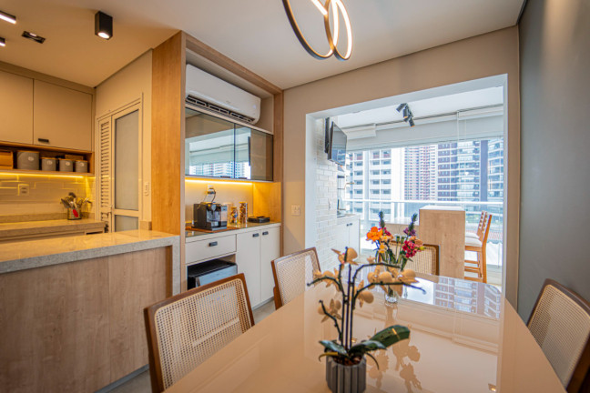 Imagem Apartamento com 2 Quartos à Venda, 69 m² em Jardim Das Acácias - São Paulo