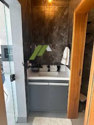 Imagem Casa de Condomínio com 3 Quartos à Venda, 246 m²