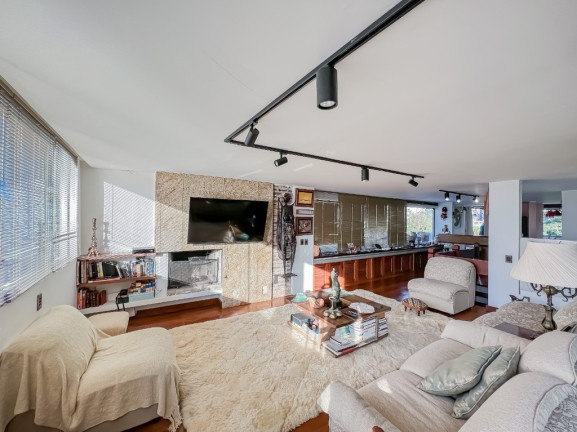 Imagem Cobertura com 3 Quartos à Venda, 322 m² em Moinhos De Vento - Porto Alegre Imagem Cobertura com 3 Quartos à Venda, 322 m² em Moinhos De Vento - Porto Alegre