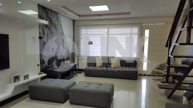 Imóvel com 3 Quartos à Venda, 144 m² em Mário Quintana - Porto Alegre