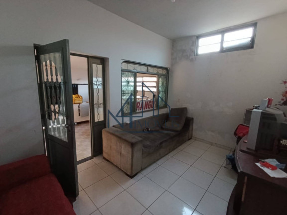Imagem Casa com 3 Quartos à Venda, 250 m² em Industrial Santo Antônio - Aparecida De Goiânia Imagem Casa com 3 Quartos à Venda, 250 m² em Industrial Santo Antônio - Aparecida De Goiânia