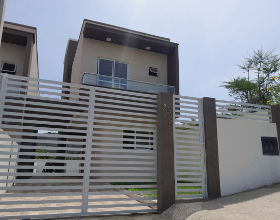 Imagem Casa com 4 Quartos à Venda, 182 m² em São João Do Rio Vermelho - Florianópolis Imagem Casa com 4 Quartos à Venda, 182 m² em São João Do Rio Vermelho - Florianópolis