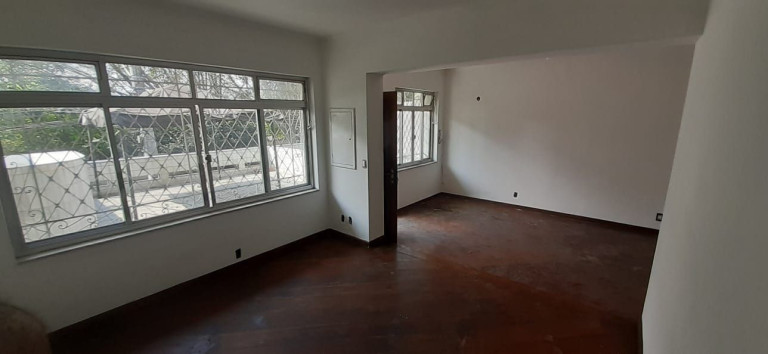 Imagem Casa com 3 Quartos para Alugar, 256 m² em Vila Mariana - São Paulo Imagem Casa com 3 Quartos para Alugar, 256 m² em Vila Mariana - São Paulo
