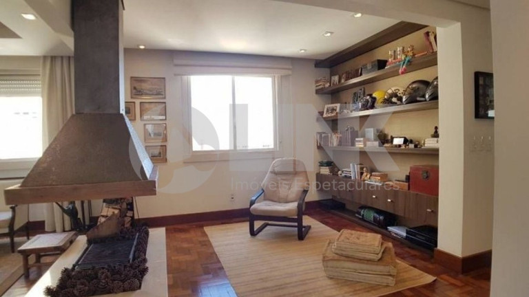 Imagem Apartamento com 3 Quartos à Venda, 149 m² em Moinhos De Vento - Porto Alegre Imagem Apartamento com 3 Quartos à Venda, 149 m² em Moinhos De Vento - Porto Alegre