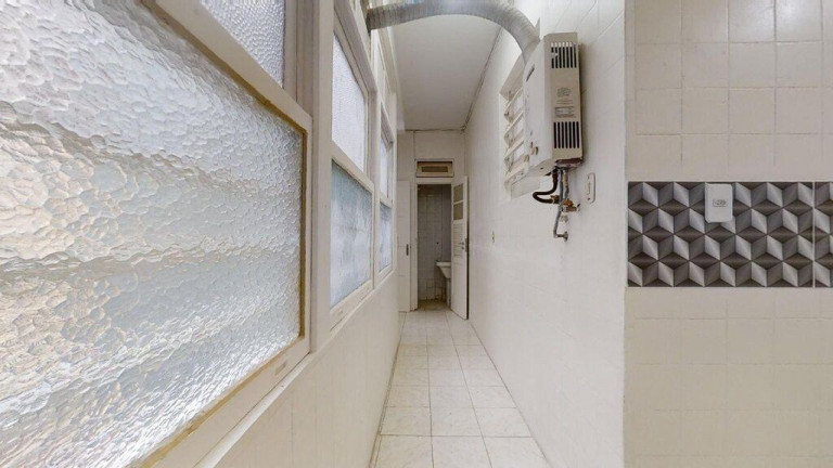 Imagem Imóvel com 2 Quartos à Venda, em Copacabana - Rio De Janeiro Imagem Imóvel com 2 Quartos à Venda, em Copacabana - Rio De Janeiro