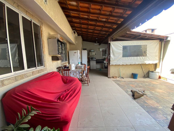 Imagem Casa com 4 Quartos à Venda, em Carajás - Contagem Imagem Casa com 4 Quartos à Venda, em Carajás - Contagem