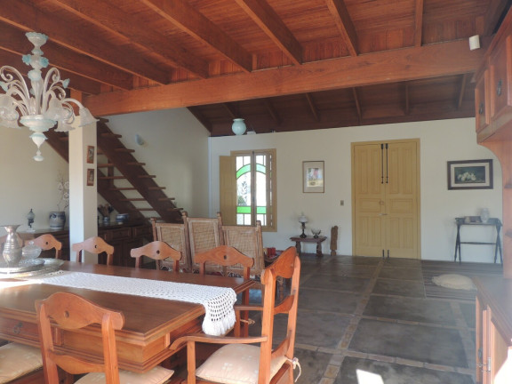 Imagem Casa com 4 Quartos à Venda, 355 m² em Centro - Garopaba Imagem Casa com 4 Quartos à Venda, 355 m² em Centro - Garopaba