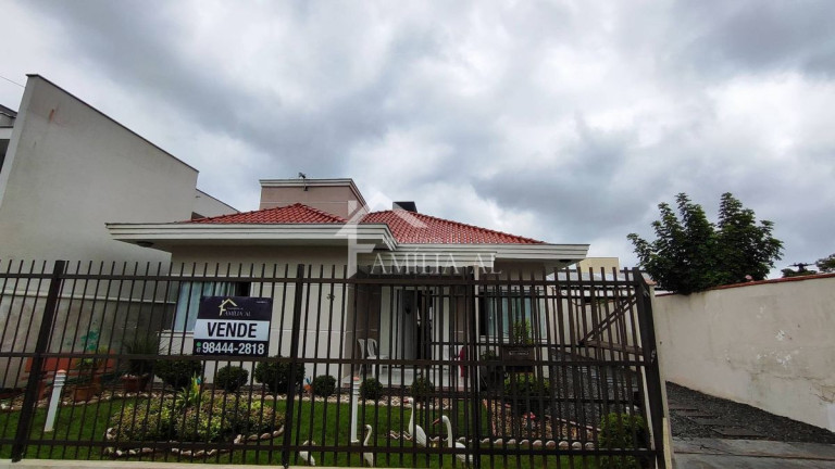 Imagem Casa com 3 Quartos à Venda, 113 m² em Iririú - Joinville