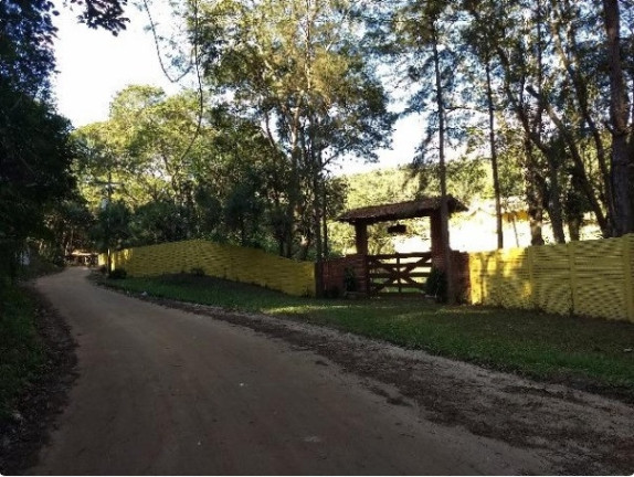 Imagem Chácara com 1 Quarto à Venda, 80 m² em Cachoeira Abaixo - Piracaia Imagem Chácara com 1 Quarto à Venda, 80 m² em Cachoeira Abaixo - Piracaia