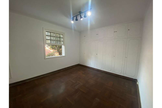 Imagem Casa com 5 Quartos à Venda, em Granja Julieta - São Paulo Imagem Casa com 5 Quartos à Venda, em Granja Julieta - São Paulo