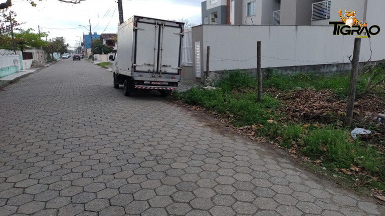Imagem Terreno à Venda, 250 m² em Centro - Navegantes Imagem Terreno à Venda, 250 m² em Centro - Navegantes