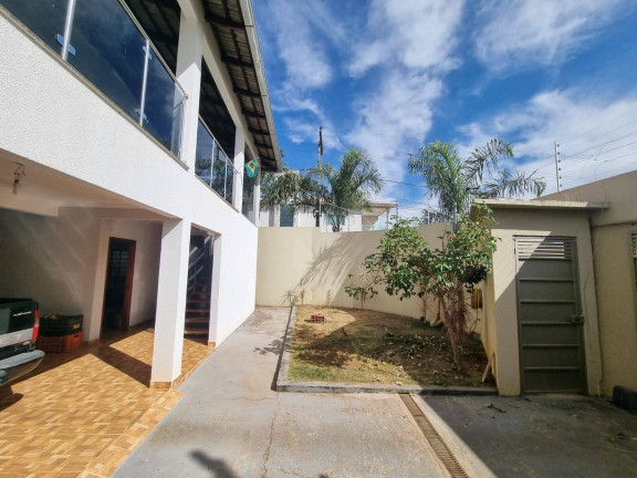 Imagem Casa com 3 Quartos à Venda, 240 m² em Residencial Villa Bella - Anápolis Imagem Casa com 3 Quartos à Venda, 240 m² em Residencial Villa Bella - Anápolis