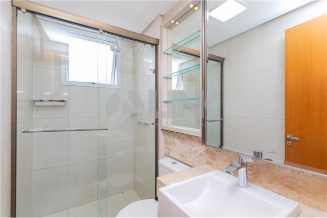 Imagem Apartamento com 2 Quartos à Venda, 97 m² em Rio Branco - Porto Alegre Imagem Apartamento com 2 Quartos à Venda, 97 m² em Rio Branco - Porto Alegre