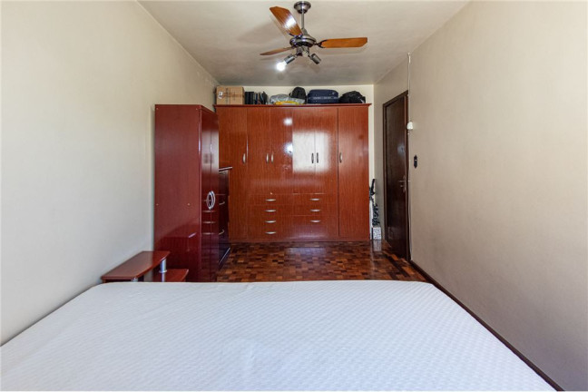 Imagem Imóvel com 2 Quartos à Venda,  em Passo Da Areia - Porto Alegre