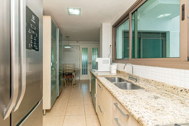 Imagem Apartamento com 4 Quartos à Venda, 262 m² em Três Figueiras - Porto Alegre Imagem Apartamento com 4 Quartos à Venda, 262 m² em Três Figueiras - Porto Alegre