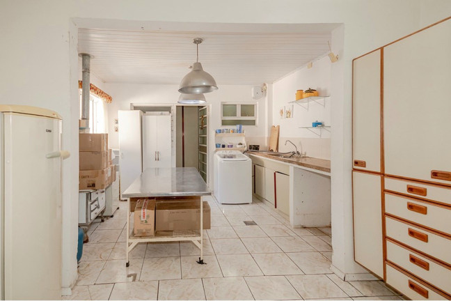 Imagem Casa com 3 Quartos à Venda, 300 m² em Jardim Sabará - Porto Alegre Imagem Casa com 3 Quartos à Venda, 300 m² em Jardim Sabará - Porto Alegre