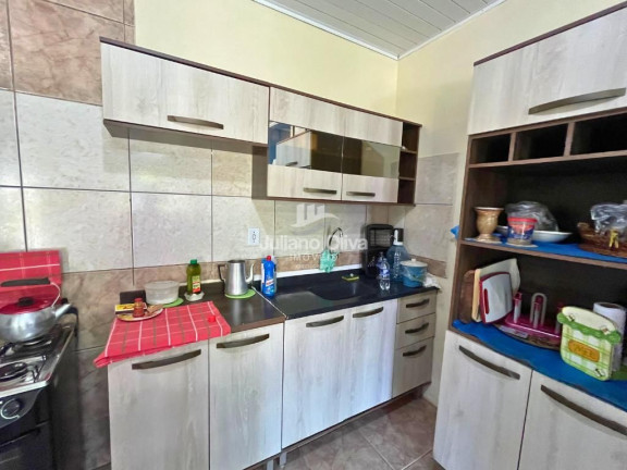 Imagem Casa com 2 Quartos à Venda, 72 m² em Barra Do Sai - Itapoá