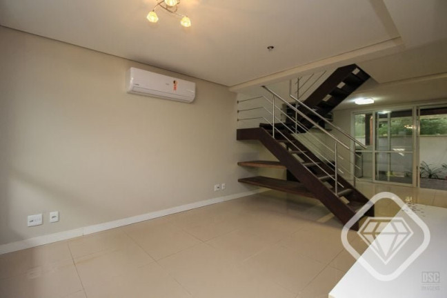 Imagem Casa com 3 Quartos à Venda, 178 m² em Ipanema - Porto Alegre Imagem Casa com 3 Quartos à Venda, 178 m² em Ipanema - Porto Alegre