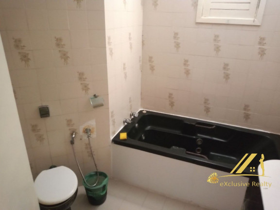Imagem Casa com 10 Quartos à Venda, 570 m² em Itapuã - Salvador