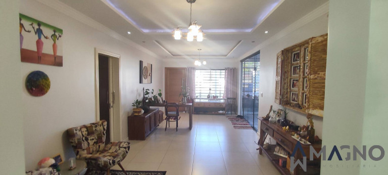 Imagem Sobrado com 5 Quartos à Venda, 444 m² em Coqueiral - Cascavel