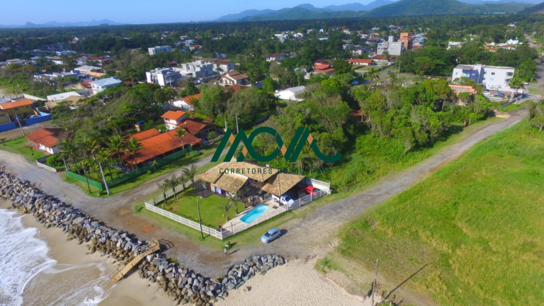 Imagem Casa com 3 Quartos à Venda, 1.476 m² em Mariluz - Itapoá
