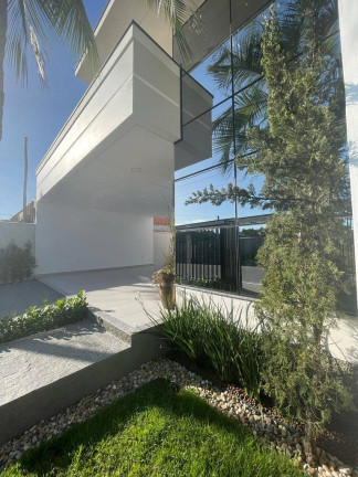 Imagem Casa com 3 Quartos à Venda, em Tijucas Imagem Casa com 3 Quartos à Venda, em Tijucas