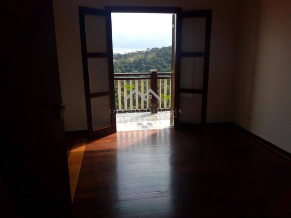 Imagem Casa com 4 Quartos à Venda, 240 m² em Vila Natal - Campos Do Jordão Imagem Casa com 4 Quartos à Venda, 240 m² em Vila Natal - Campos Do Jordão