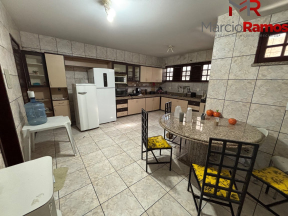 Imagem Casa com 4 Quartos à Venda, 400 m² em Engenheiro Luciano Cavalcante - Fortaleza Imagem Casa com 4 Quartos à Venda, 400 m² em Engenheiro Luciano Cavalcante - Fortaleza