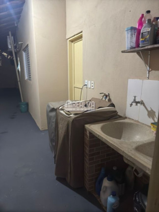 Imagem Casa com 2 Quartos à Venda, 200 m² em Parque Dos Buritis - Uberaba Imagem Casa com 2 Quartos à Venda, 200 m² em Parque Dos Buritis - Uberaba