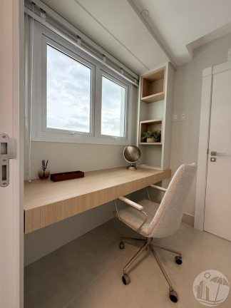 Imagem Apartamento com 4 Quartos à Venda, 196 m² em Centro - Balneário Camboriú Imagem Apartamento com 4 Quartos à Venda, 196 m² em Centro - Balneário Camboriú