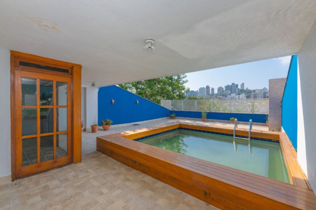 Imagem Cobertura com 6 Quartos à Venda, 554 m² em Santa Cecília - Porto Alegre Imagem Cobertura com 6 Quartos à Venda, 554 m² em Santa Cecília - Porto Alegre