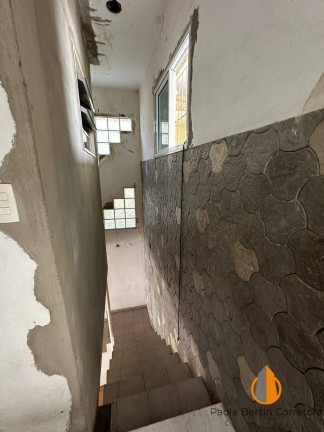 Imagem Casa com 4 Quartos à Venda, 113 m² em Barro Vermelho - São Gonçalo Imagem Casa com 4 Quartos à Venda, 113 m² em Barro Vermelho - São Gonçalo