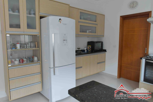 Imagem Casa de Condomínio com 3 Quartos à Venda, 400 m² em Jardim Califórnia - Jacareí