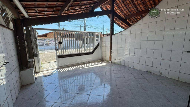 Imagem Casa com 2 Quartos à Venda, 71 m² em Maracanã - Praia Grande Imagem Casa com 2 Quartos à Venda, 71 m² em Maracanã - Praia Grande