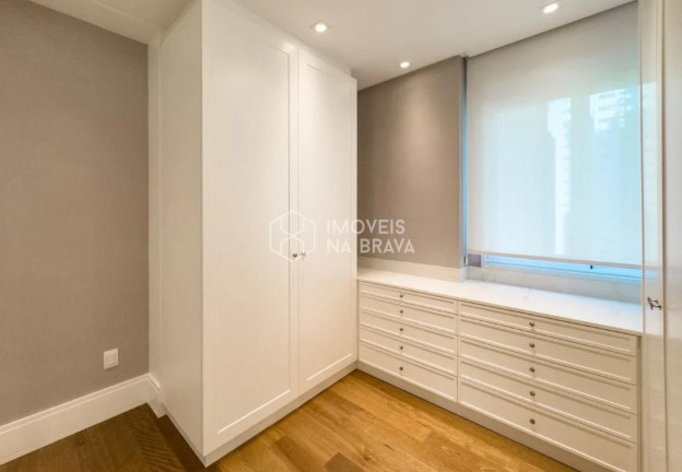 Imagem Apartamento com 3 Quartos à Venda, 317 m² em Centro - Balneário Camboriú Imagem Apartamento com 3 Quartos à Venda, 317 m² em Centro - Balneário Camboriú