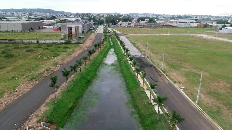 Imagem Terreno à Venda, 2.143 m² em Anchieta - Porto Alegre Imagem Terreno à Venda, 2.143 m² em Anchieta - Porto Alegre