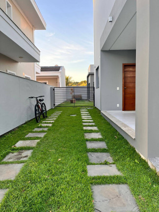 Imagem Casa com 4 Quartos à Venda, em Campeche - Florianópolis Imagem Casa com 4 Quartos à Venda, em Campeche - Florianópolis